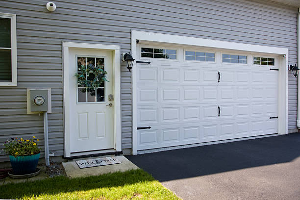 24/7 Emergency Garage Door Panel Replacement experts in Boulevard Park, WA